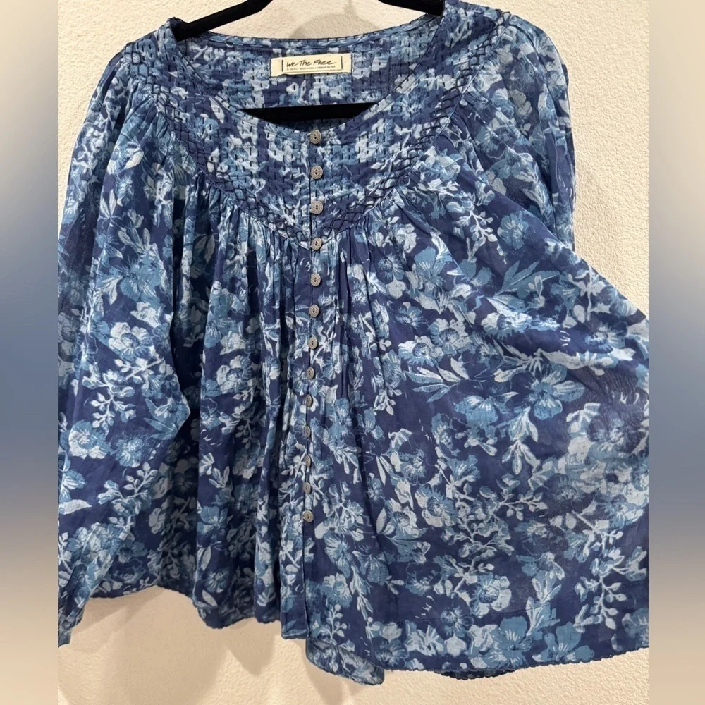 Free People Cool Meadow Blue Floral 100% Cotton Button Front Peasant Blouse XS